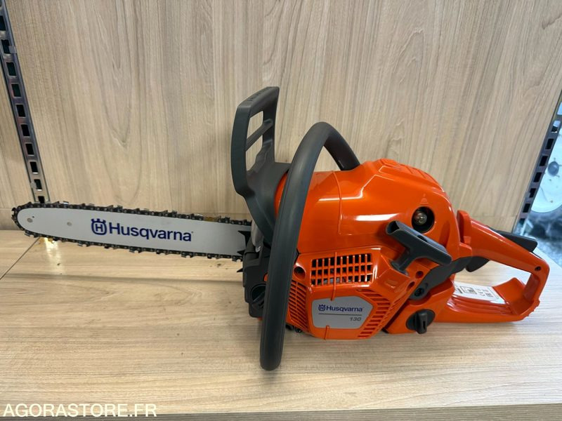 Tronçonneuse NEUVE Husqvarna 130 mark Guide de 35CM - Matériel de jardinage: photos 1 Tronçonneuse NEUVE Husqvarna 130 mark Guide de 35CM - Matériel de jardinage: photos 1