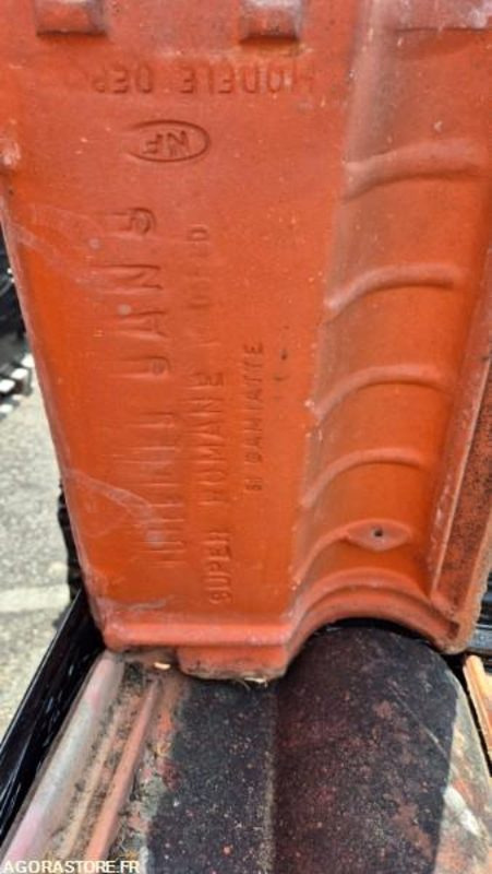 Outil/ Équipement Tuiles Romane Coverland et Sans Super Romane 81 Damiatte: photos 9