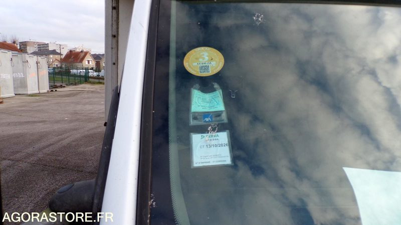 RENAULT MASTER 20M3 AX-648-DA - Véhicule utilitaire: photos 5 RENAULT MASTER 20M3 AX-648-DA - Véhicule utilitaire: photos 5