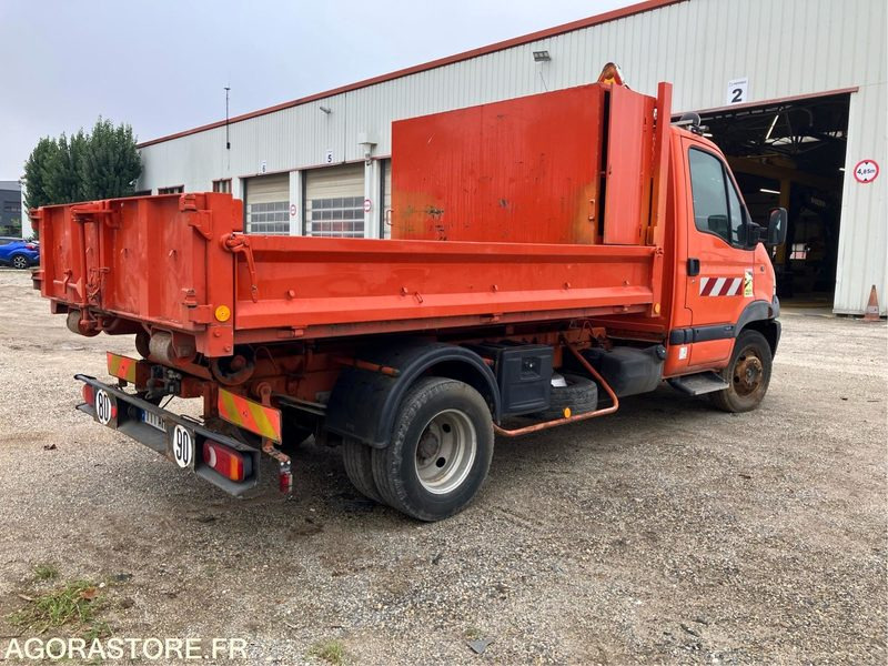 Renault Master - 2005 - 43161kms (P2001716) - Véhicule utilitaire: photos 2 Renault Master - 2005 - 43161kms (P2001716) - Véhicule utilitaire: photos 2