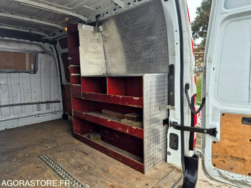 Renault master 2.3 dci 125 cv - 2011 - Fourgon utilitaire: photos 2 Renault master 2.3 dci 125 cv - 2011 - Fourgon utilitaire: photos 2