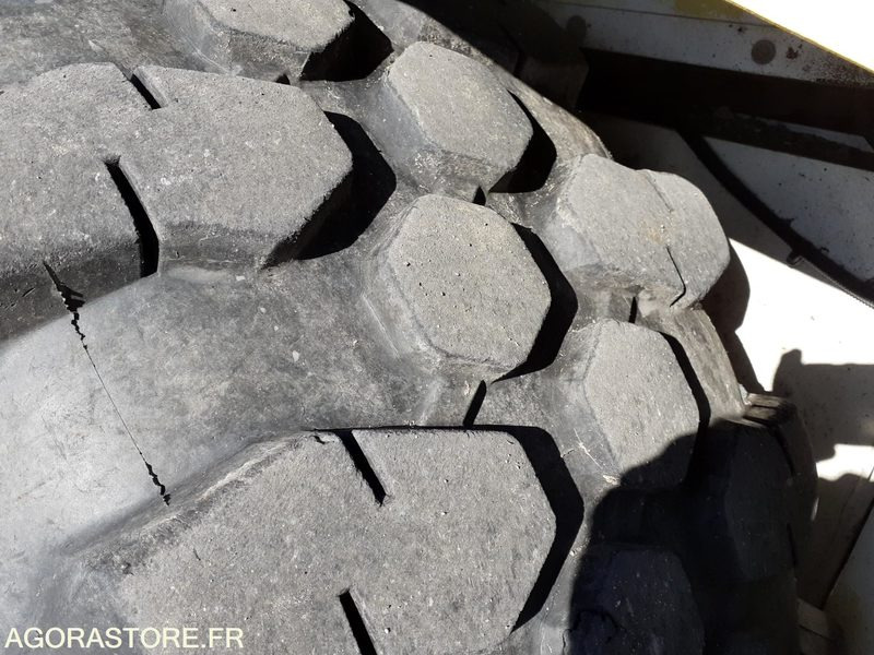 Crédit-bail de tractopelle 4x4 volvo bl71 tractopelle 4x4 volvo bl71: photos 7 Crédit-bail de tractopelle 4x4 volvo bl71 tractopelle 4x4 volvo bl71: photos 7