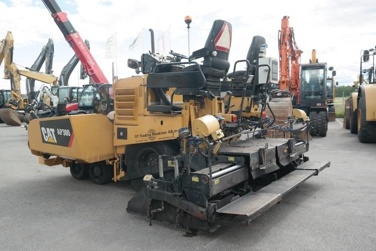 CAT AP 300 - Finisseur: photos 4 CAT AP 300 - Finisseur: photos 4