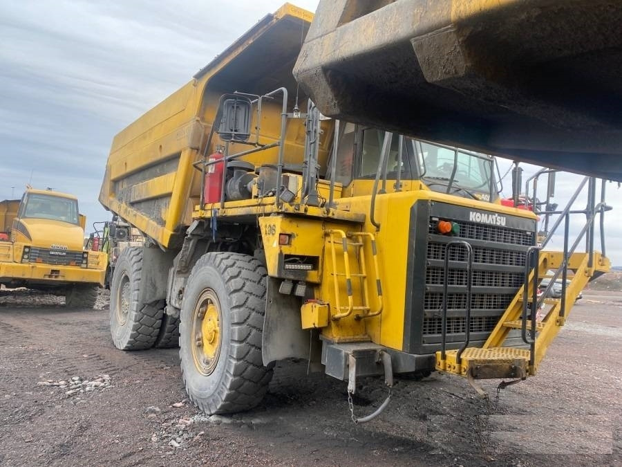 Tombereau rigide Komatsu HD405-7: photos 7 Tombereau rigide Komatsu HD405-7: photos 7