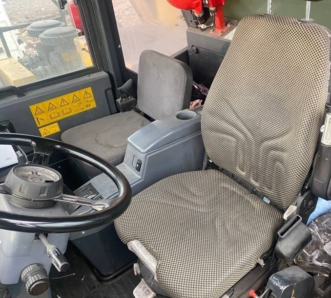 Tombereau rigide Komatsu HD405-7: photos 15 Tombereau rigide Komatsu HD405-7: photos 15