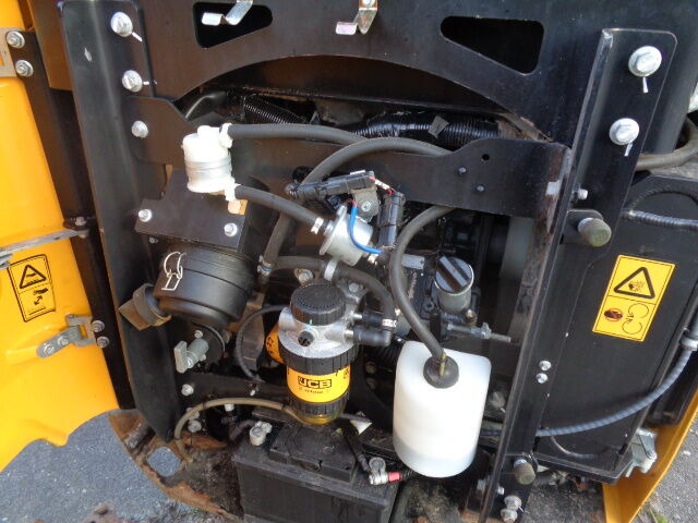 JCB 15C - Mini pelle: photos 5 JCB 15C - Mini pelle: photos 5