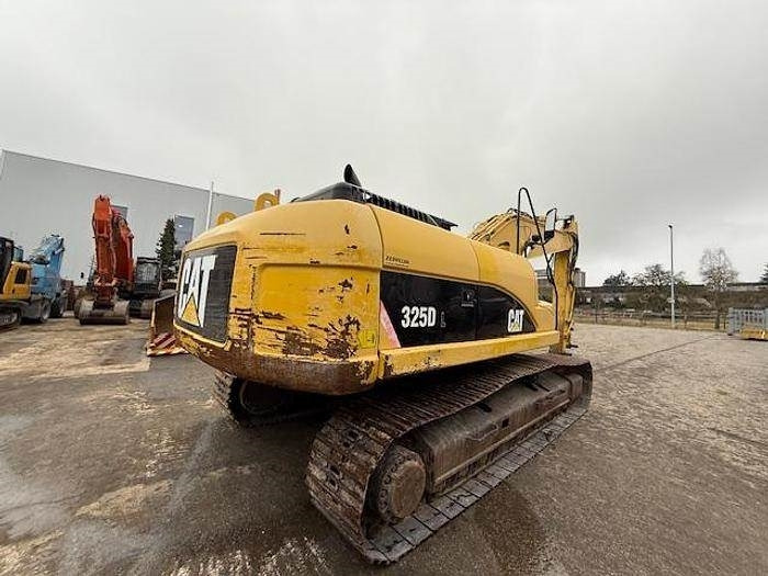 CAT 325 DLN - Pelle sur chenille: photos 3 CAT 325 DLN - Pelle sur chenille: photos 3