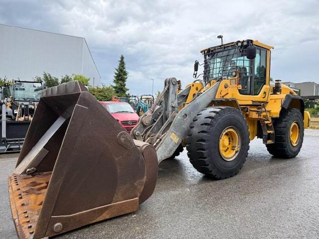 Volvo L110G - Chargeuse sur pneus: photos 1 Volvo L110G - Chargeuse sur pneus: photos 1