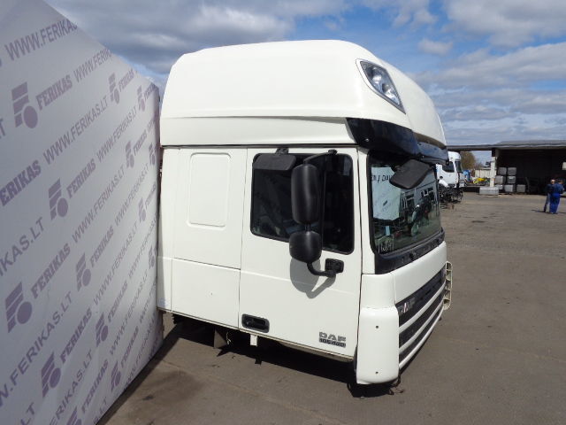 DAF space and super space cabs for sale, big stock "WORLDWIDE DELIVE - Cabine et intérieur pour Camion: photos 5 DAF space and super space cabs for sale, big stock "WORLDWIDE DELIVE - Cabine et intérieur pour Camion: photos 5