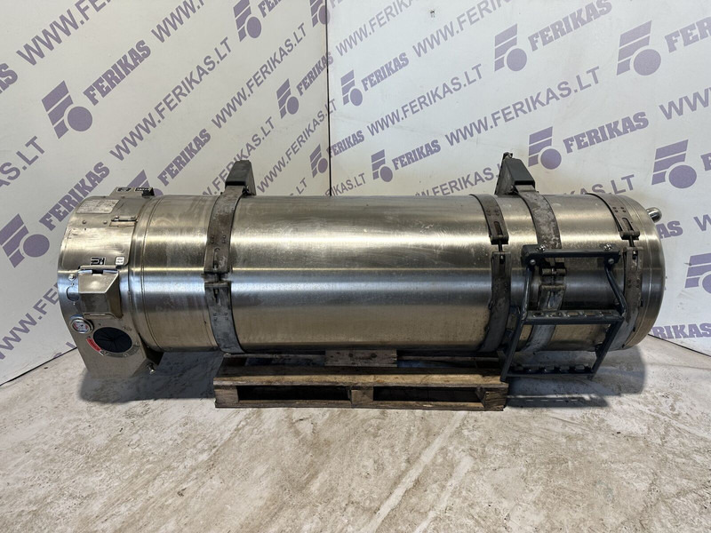 Iveco S-WAY - Réservoir de carburant pour Camion: photos 1 Iveco S-WAY - Réservoir de carburant pour Camion: photos 1