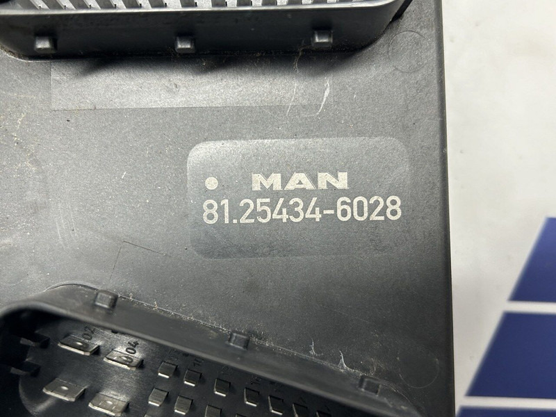 MAN fuse box - Système électrique pour Camion: photos 4 MAN fuse box - Système électrique pour Camion: photos 4