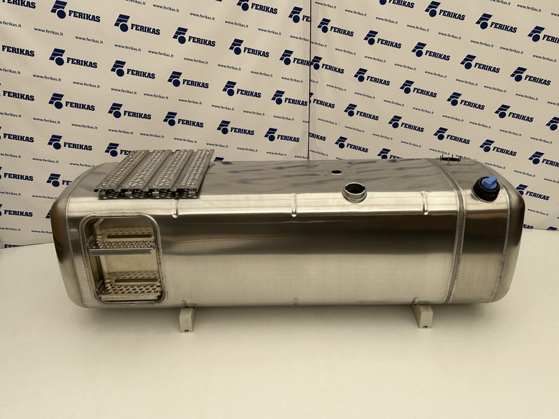 Mercedes-Benz Fuel tank 880L + 130L AdBlue - Réservoir de carburant pour Camion: photos 1 Mercedes-Benz Fuel tank 880L + 130L AdBlue - Réservoir de carburant pour Camion: photos 1