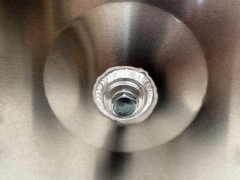 Réservoir de carburant pour Camion neuf Mercedes-Benz New aluminum fuel tank 300L: photos 7 Réservoir de carburant pour Camion neuf Mercedes-Benz New aluminum fuel tank 300L: photos 7