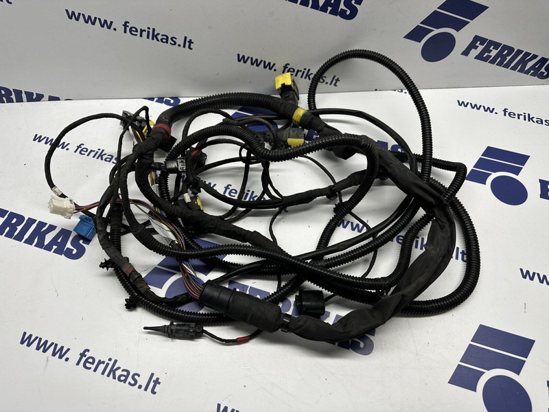 Mercedes-Benz xenon headlights wires set - Feu avant pour Camion: photos 1 Mercedes-Benz xenon headlights wires set - Feu avant pour Camion: photos 1