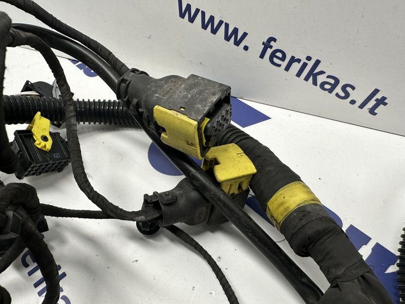 Mercedes-Benz xenon headlights wires set - Feu avant pour Camion: photos 3 Mercedes-Benz xenon headlights wires set - Feu avant pour Camion: photos 3