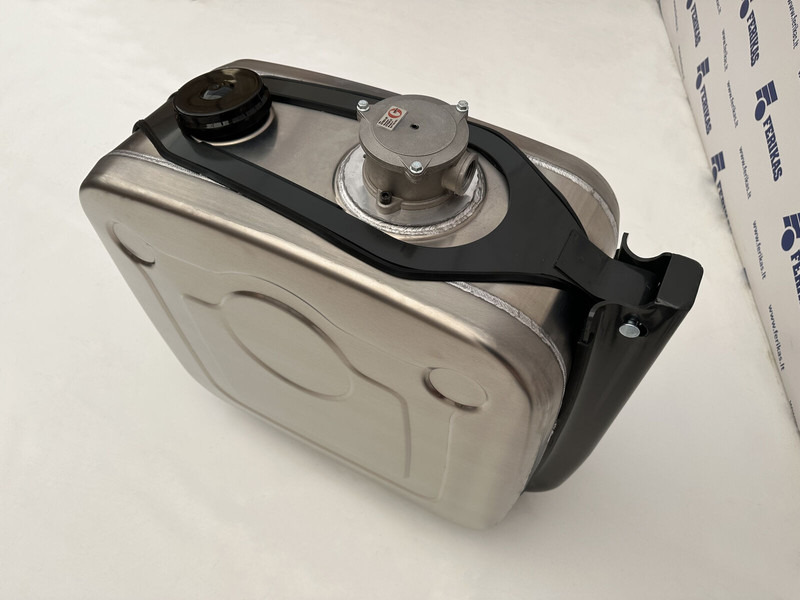 Onbekend - Réservoir hydraulique pour Camion: photos 3 Onbekend - Réservoir hydraulique pour Camion: photos 3