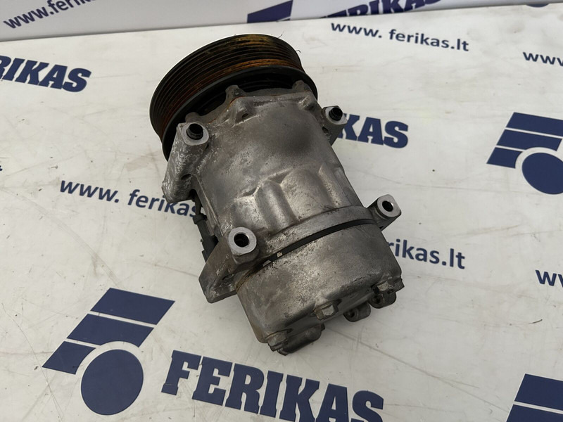 Scania AC compressor - Compresseur de climatisation pour Camion: photos 2 Scania AC compressor - Compresseur de climatisation pour Camion: photos 2