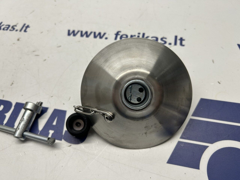 Universal fuel tank anti-theft protection, 100mm - Système de carburant pour Camion: photos 2 Universal fuel tank anti-theft protection, 100mm - Système de carburant pour Camion: photos 2
