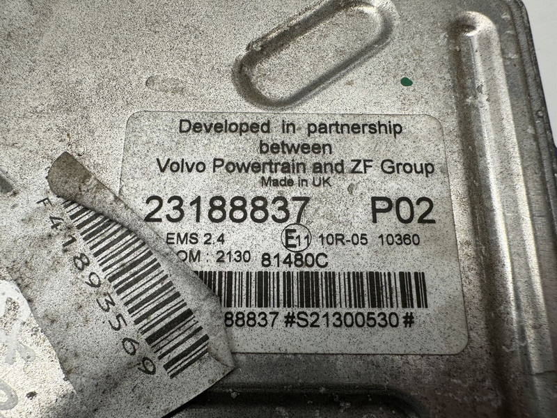 Volvo ECU engine control unit - Bloc de gestion pour Camion: photos 4 Volvo ECU engine control unit - Bloc de gestion pour Camion: photos 4