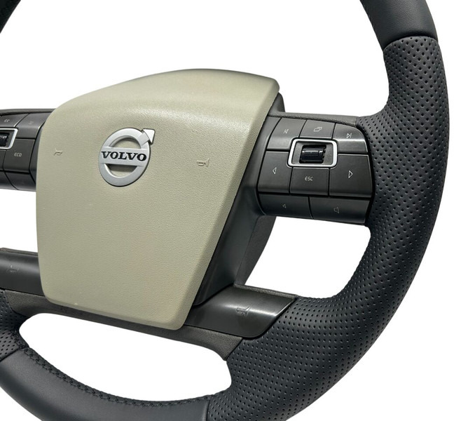 Volvo refurbished steering wheel - Volant pour Camion: photos 4 Volvo refurbished steering wheel - Volant pour Camion: photos 4