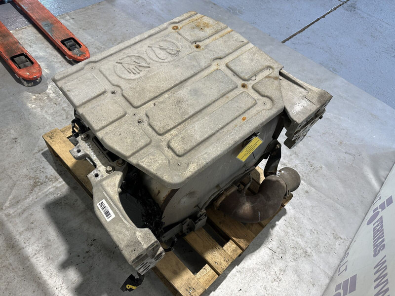 Volvo selective catalyst reduction silencer, SCR - Catalyseur pour Camion: photos 4 Volvo selective catalyst reduction silencer, SCR - Catalyseur pour Camion: photos 4