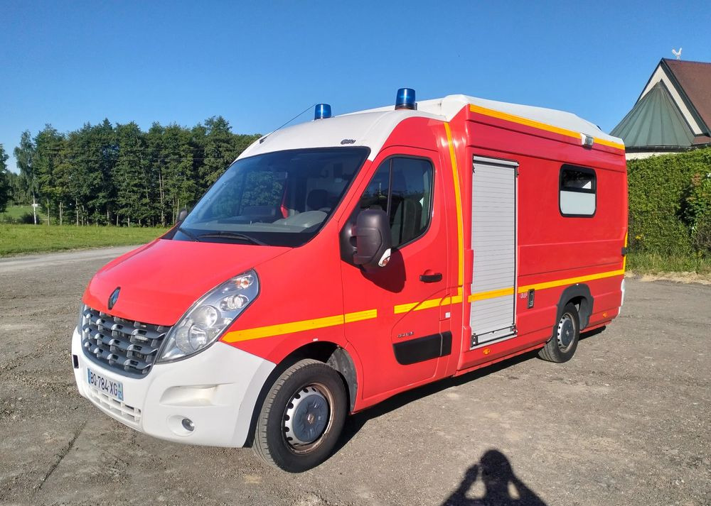 Renault Master III 2.3 ambulans karetka kontener straż pogotowie - Ambulance: photos 1 Renault Master III 2.3 ambulans karetka kontener straż pogotowie - Ambulance: photos 1
