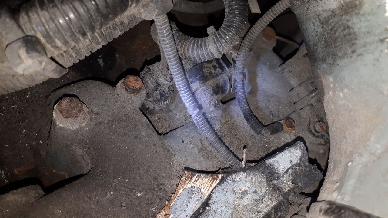 Bosch kolpak svechi 15W263 katushka zazhiganiya 08T199 MAN 0221503035 MAN Volvo - Système électrique pour Bus: photos 4 Bosch kolpak svechi 15W263 katushka zazhiganiya 08T199 MAN 0221503035 MAN Volvo - Système électrique pour Bus: photos 4