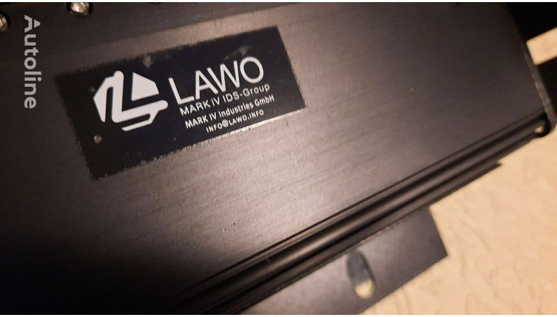 Iveco Mobitec LG2010000-000 Lawo D-76437 .Hanover OL020A.1780556(18568 - Panel de instrumentos: photos 5 Iveco Mobitec LG2010000-000 Lawo D-76437 .Hanover OL020A.1780556(18568 - Panel de instrumentos: photos 5