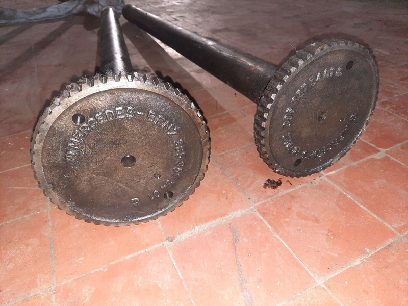 Mercedes-Benz Neoplan . Scania . Volvo . Man - Demi arbre: photos 2 Mercedes-Benz Neoplan . Scania . Volvo . Man - Demi arbre: photos 2