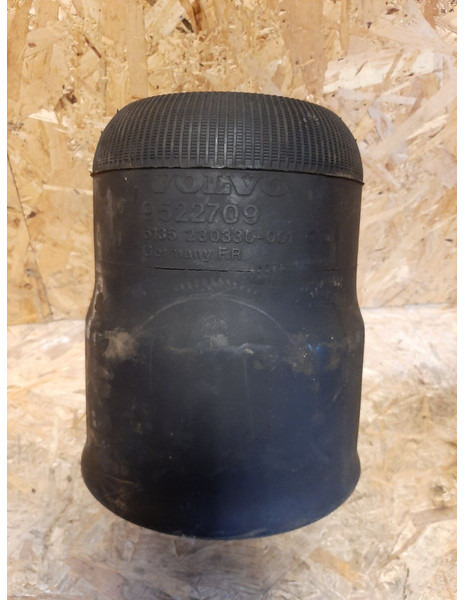 Volvo  - Pièces de rechange: photos 4 Volvo  - Pièces de rechange: photos 4