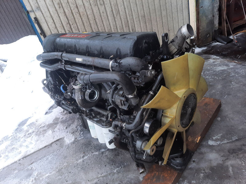 Renault DXI 13 500 EC06B - Moteur: photos 2 Renault DXI 13 500 EC06B - Moteur: photos 2