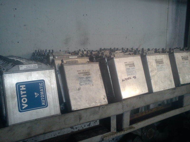 Volvo 1668887 . 1669865. 1814828 Volvo B10 - Bloc de gestion pour Bus: photos 2 Volvo 1668887 . 1669865. 1814828 Volvo B10 - Bloc de gestion pour Bus: photos 2