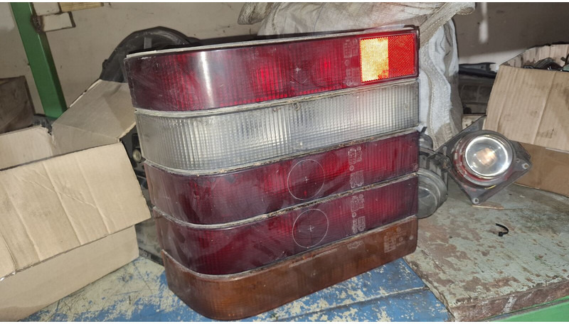 Volvo  - Clignotants: photos 2 Volvo  - Clignotants: photos 2