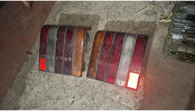 Volvo  - Clignotants: photos 3 Volvo  - Clignotants: photos 3