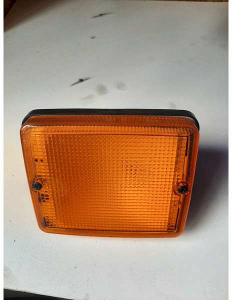 Volvo  - Clignotants: photos 5 Volvo  - Clignotants: photos 5