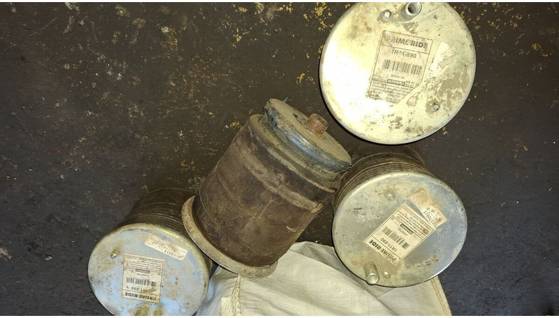 Volvo пневморессора . втулка стабилизатора - Suspension pneumatique: photos 1 Volvo пневморессора . втулка стабилизатора - Suspension pneumatique: photos 1