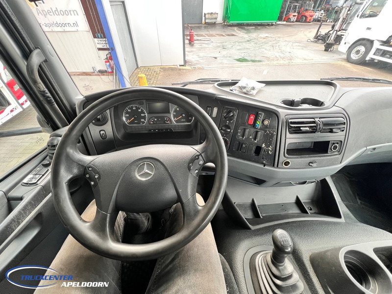 Mercedes-Benz Atego 1524 4x4 Steel springs, Manuel gearbox, Pto - Châssis cabine: photos 5 Mercedes-Benz Atego 1524 4x4 Steel springs, Manuel gearbox, Pto - Châssis cabine: photos 5