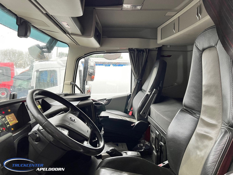 Volvo FH 540 17800 Liter, 4 Compartments, Retarder, Steering axle - Camion citerne: photos 4 Volvo FH 540 17800 Liter, 4 Compartments, Retarder, Steering axle - Camion citerne: photos 4