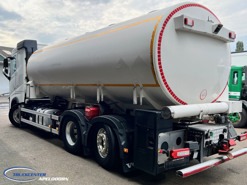 Volvo FH 540 LAG 20600 Liter ADR, 4 Comp. - Camion citerne: photos 4 Volvo FH 540 LAG 20600 Liter ADR, 4 Comp. - Camion citerne: photos 4