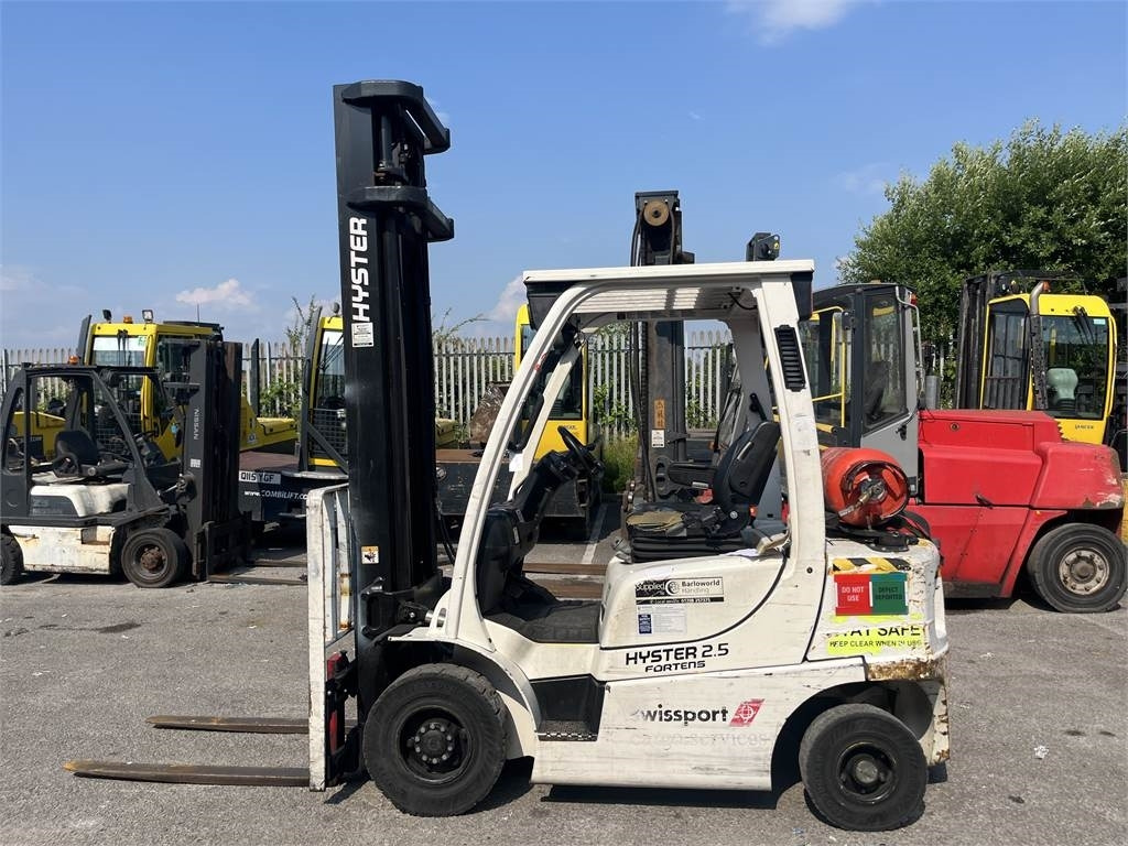 Hyster H2.5FT - Chariot élévateur à gaz: photos 1 Hyster H2.5FT - Chariot élévateur à gaz: photos 1