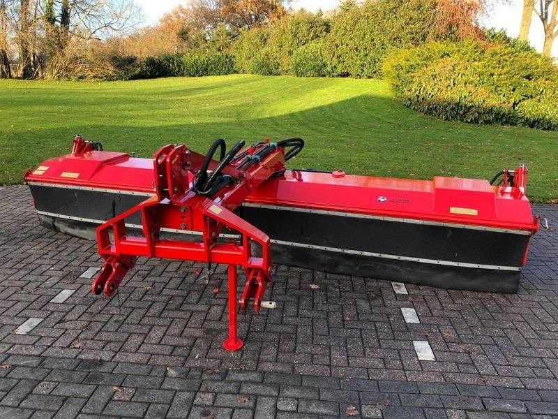Dücker SFK 4500 veegmachine - Faucheuse: photos 1 Dücker SFK 4500 veegmachine - Faucheuse: photos 1
