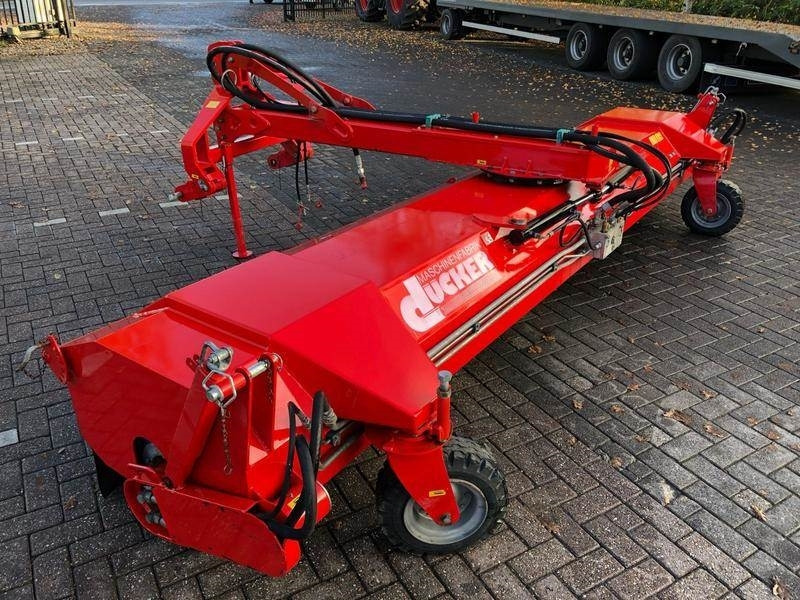 Dücker SFK 4500 veegmachine - Faucheuse: photos 4 Dücker SFK 4500 veegmachine - Faucheuse: photos 4