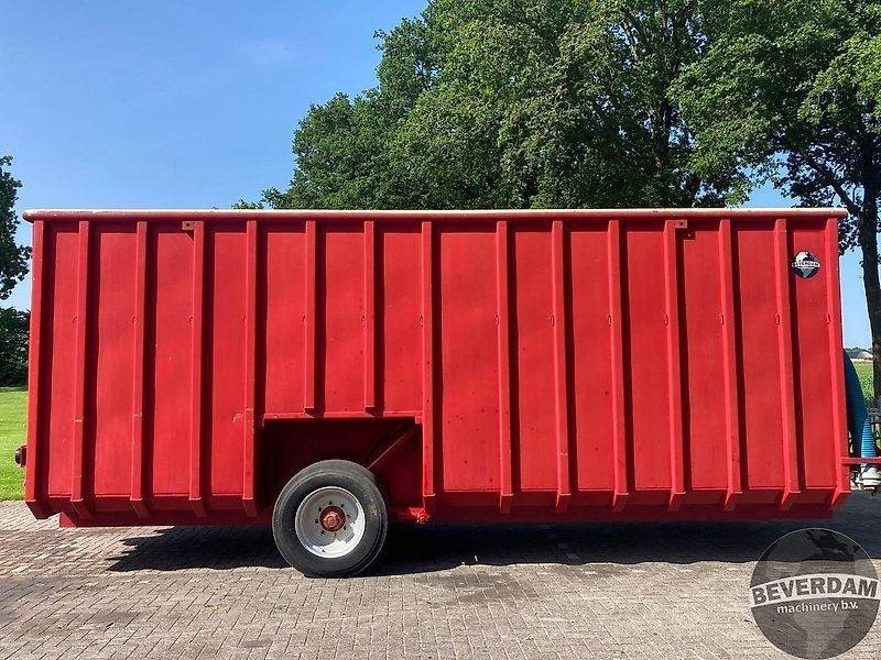 Roda 44M3 mestcontainer - Machine agricole: photos 5 Roda 44M3 mestcontainer - Machine agricole: photos 5