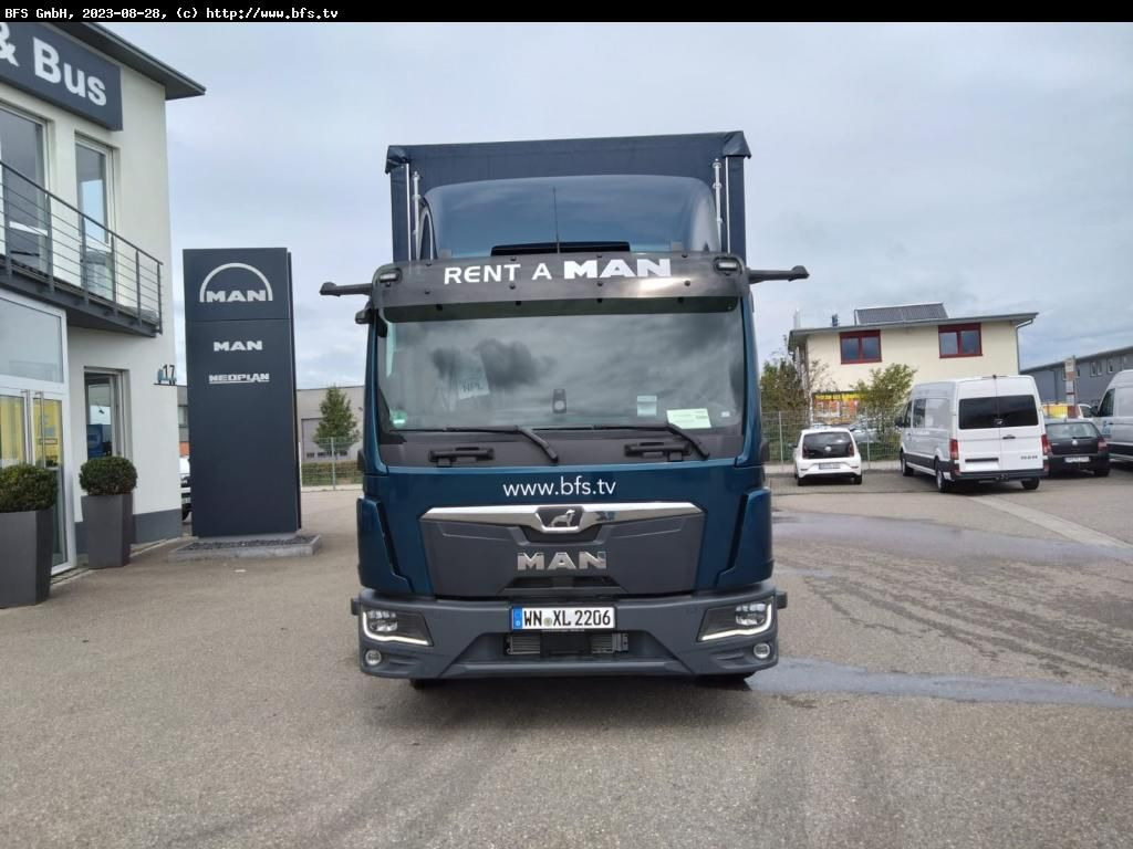 MAN TGL (TG3) 12.250 4x2 BL CH Plane und Spiegel, LB - Camion à rideaux coulissants: photos 2 MAN TGL (TG3) 12.250 4x2 BL CH Plane und Spiegel, LB - Camion à rideaux coulissants: photos 2