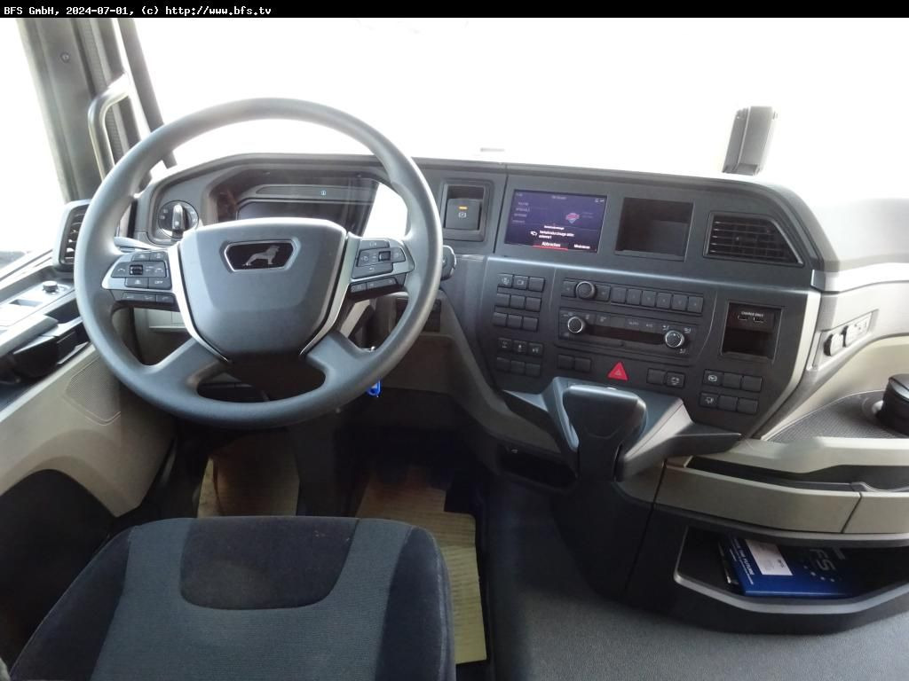 MAN TGX (TG3) 18.480 4x2 LL SA Mautklasse 2 Ultra MAN TGX (TG3) 18.480 4x2 LL SA Mautklasse 2 Ultra - Tracteur routier: photos 4 MAN TGX (TG3) 18.480 4x2 LL SA Mautklasse 2 Ultra MAN TGX (TG3) 18.480 4x2 LL SA Mautklasse 2 Ultra - Tracteur routier: photos 4