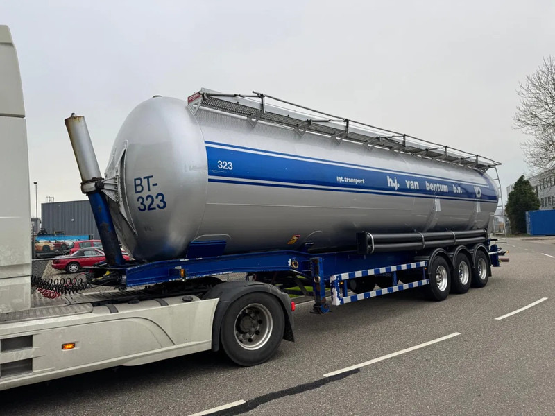 Atcomex 10 UNITS - 3 AXLE KIPPER BULK 1 COMP. 60.000 L BKS 3927C/C1-60 - Semi-remorque citerne: photos 1 Atcomex 10 UNITS - 3 AXLE KIPPER BULK 1 COMP. 60.000 L BKS 3927C/C1-60 - Semi-remorque citerne: photos 1