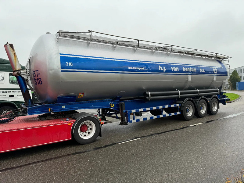 Atcomex 13 UNITS - 3 AXLE KIPPER BULK 1 COMP. 60.000 L TÜV TILL 07-2025 - Semi-remorque citerne: photos 2 Atcomex 13 UNITS - 3 AXLE KIPPER BULK 1 COMP. 60.000 L TÜV TILL 07-2025 - Semi-remorque citerne: photos 2