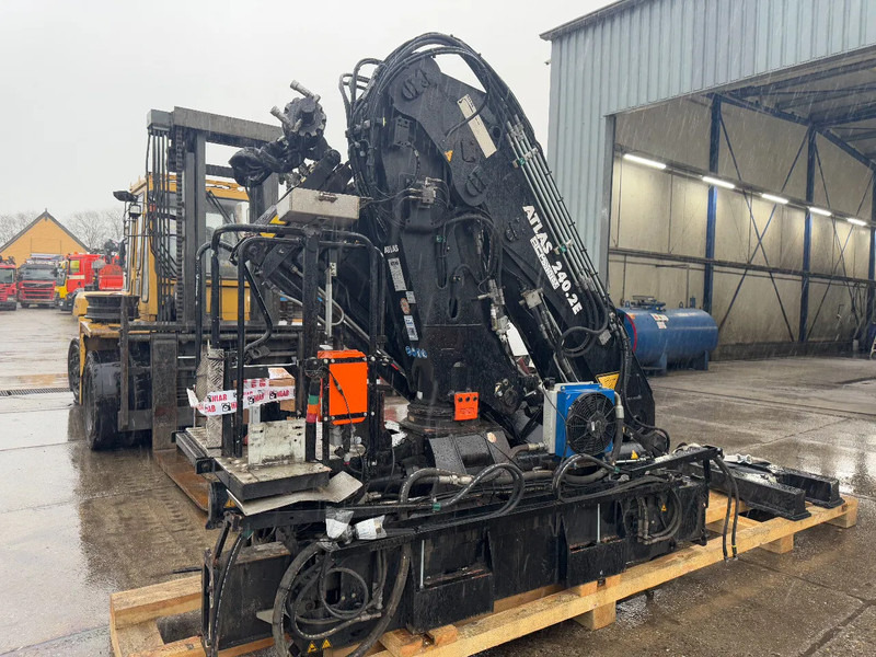 Atlas 240.2E-A3 + REMOTE CONTROL + 5E & 6E FUNCTIE 240.2E-A3 - Flèche: photos 4 Atlas 240.2E-A3 + REMOTE CONTROL + 5E & 6E FUNCTIE 240.2E-A3 - Flèche: photos 4