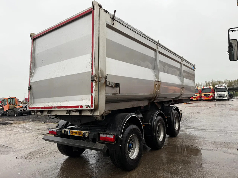 D-Tec KTG-01 - Semi-remorque benne: photos 4 D-Tec KTG-01 - Semi-remorque benne: photos 4