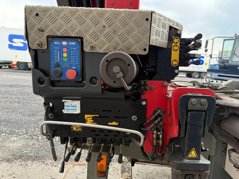 Camion - système de câble, Camion grue DAF CF 85.460 8X2 + YEAR 2016 HMF CRANE 2620-K4 + FLYJIB + WINCH + REMOTE: photos 16 Camion - système de câble, Camion grue DAF CF 85.460 8X2 + YEAR 2016 HMF CRANE 2620-K4 + FLYJIB + WINCH + REMOTE: photos 16